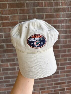 Vintage Miami Dolphins Cream Baseball Cap with Team Patch